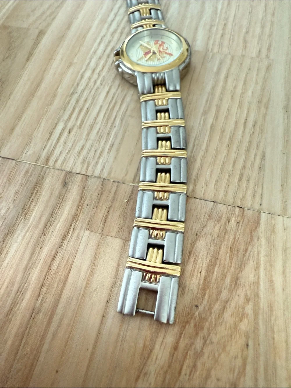 SII Seiko Disney Winnie the Pooh two tone watch NEW BATTERY